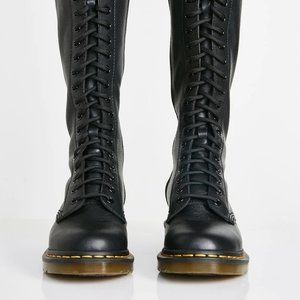 Dr. Martens 1B60 Tall Boot